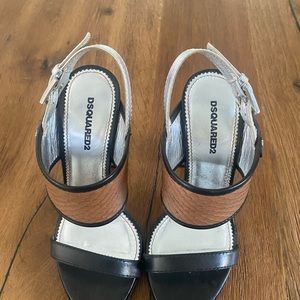 Preowned DSquared2 heels size 6